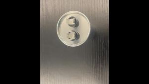 25 MFD 370VAC/440VAC 25uF 370VAC 440VAC 450VAC 50/60Hz CBB65 CBB65A C65R Run Start Capacitor for AC Unit Fan Motor Start or Pool Pump or Air Condenser Straight Cool