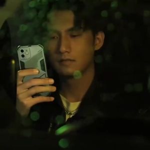 เคส VIVO V30 Punk Armor เคสกันกระแทก มีขาตั้งได้ - รูปแบบกับกระแทก ความงามและความยืดหยุ่น