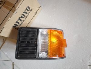 SATU SET LAMPU SEN COLT DIESEL FE 100 PS 120PS UMPLUNG / FRAME COVER LAMPU SEN TRUK COLT DIESEL 1979 - 1996 / LAMPU RETING TRUK PS120 PS100 UMPLUNG / LAMPU CORNER COLT DIESEL UMPLUNG PS100 PS120 FE