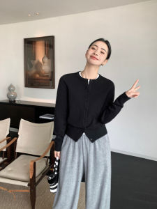 เสื้อคาร์ดิแกนถักเปิดคอปกกลมสีดำ Pusumede ทรงหลวม สไตล์เกาหลี เสื้อผ้าทำงานสำหรับวันหยุดสุดสัปดาห์ แฟชั่นฤดูใบไม้ร่วง