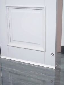 จัดส่งจากกรุงเทพ ซีลยางขอบประตู ยางขอบประตูด้านล่างนุ่ม ที่ปิดช่องบานประตู คิ้วกั้นประตู ที่กั้นประตูกันฝุ่น กันแมลง ขอบประตูกันแอรออก กาวในตัว กันน้ำ