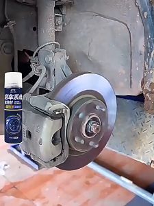 น้ำยาล้างระบบเบรกรถยนต์  ปริมาตร (ล.): 300ML ขจัดเสียงเบรกที่ผิดปกติที่เกิดจากน้ำมัน พร้อมส่งในไทย