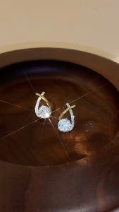 Hot Selling Pure 916 Gold Earrings Womens Three Prongs Circle Cross Zircon Jewelry for Gifts For Friends