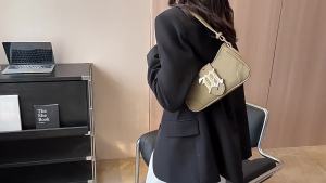 <102> Nhà Máy Quảng Châu Túi Da Lộn Mờ Cổ Điển 2025 Túi Xách Tay HOT GIRL Thiên Niên Kỷ Mẫu Mới Túi Xách Tay Nữ