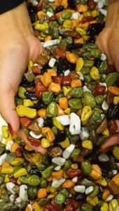 Coklat Krikil Turkey & Batu Krikil Mesir: Mengenal Permen Coklat Arab