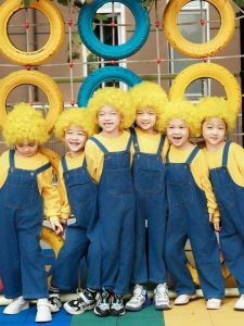 New Long Sleeve Childrens Performance Outfit Little Yellow Man COS Performance Suit Autumn Winter Sweatshirt Denim Overalls Dance Class Uniform