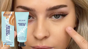 EELHOE Long-lasting concealer cream that covers blemishes and dullness brightens the entire body’s skin and is waterproof and sweat-proof for all-day wear.
