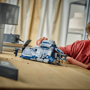 976Pcs NEW Space Wars Model Battle of Felucia Separatist MTt The Clone Movies Series Building Blocks Bricks Christmas Toys Gifts