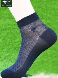 Septwolves Mens Ultra-Thin Breathable Bamboo Charcoal Socks Sporty Mesh Design Ice Silk Fiber Moisture-Wicking Mid-Calf Socks