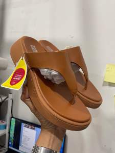 รองเท้าfitttopรองเท้าเผื่อสุขภาพของผู้หญิงเป็นนังแบบนีบใส่สบายนุ่มเท้ามากมีไซร้36ถึง40สิ่งค้ามีพร้อมส่งของส่งทุกวัน