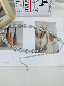 สร้อยเอวคริสตัลปมพันธุ์มุกสำหรับผู้หญิง โซ่เอวแบบใหม่ สายรัดเอวแบบหลากหลาย สายรัดเอวโลหะเคลือบเงินแบบบาง ฤดูใบไม้ผลิและฤดูร้อน