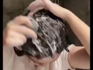 Top Sale 100G Polygonum Multiflorum Shampoo Bar Natural Hair Darkening Herbal Anti-Hair Loss Solid Shampoo For Men & Women - Organic Hair Growth Anti Dundruff Nourishing & Moiturizing Scalp Care Soap Bar