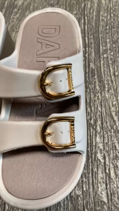 Sandal Jelly Wanita Terbaru / Sendal Wedges Karet Gesper Cewek Kekinian / THS 26037L-M Jelly Import