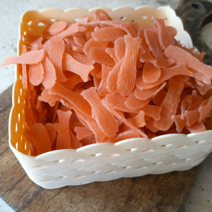 Kerupuk Krupuk Kripik Bentuk Ikan Merah Keripik Camilan Madura