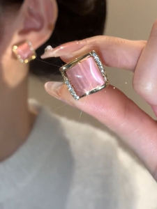 Pink Cubic Cats Eye Diamond Shaped Earrings Minimalist Korean Style Alloy with Gold-Plated Artificial Gems for Women