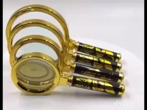 KÍNH LÚP. LOẠI TAY CẦM HOA VĂN NHỰA MÀU GỖ phân loại thấu kính 80mm. 90mm. 100mm. TH542.1035