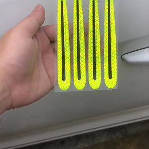 Miếng dán phản quang carbon 3D tay nắm cửa ô tô 8 miếng Epoxxy bảo vệ chống trầy xước hõm nắm cửa ô tô giúp lái xe an toàn ban đêm hiệu quả