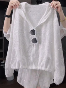 WANGGONGZHU | เสื้อคลุมกันแดดแขนยาวมีฮู้ดประดับคริสตัลหนักสำหรับผู้หญิงในช่วงฤดูร้อน ทรงหลวม สไตล์ทำงาน เสื้อคลุมกันแดดแบบบาง