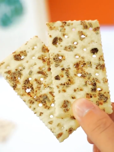 吃货一族 现货速发 比比赞黑麦海盐苏打饼干（1小包）饱腹代餐梳打小零食小吃休闲食品批发