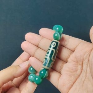 Nine Eye DZI Tibetan Agate stone Premium quality with Natural Green Agate stone Powerful lucky charm bracelet color of the year feng shui