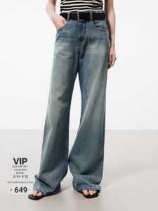 MO&Co. | No Side Seam Retro Distressed Cat-Ear Cotton A-Line Mid-Rise Jeans
