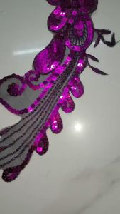 Hoa thêu trang trí may lên áo dài