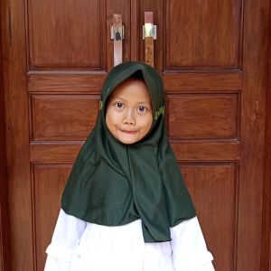 Kerudung Sekolah Anak Instan / Hijab Instan Anak / Jilbab Anak Ukuran S-XL