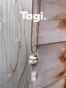 Tagi. Hazelnut Necklace
