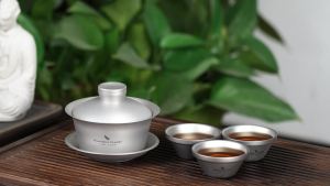 Boundless Voyage Titanium Gaiwan Kung Fu ถ้วยชาพร้อมฝาปิดและถ้วยมินิน้ำหนักเบาชามชาแบบพกพาชุดชา Ti3142D