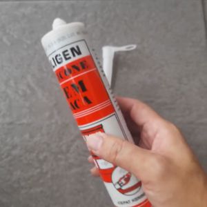 Lem Kaca & Silikon Sealant Aquarium: SOLIGEN Warna Putih, Hitam, Clear & Bening