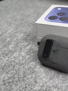 Ốp AirPods Pro 3 Kèm Giá Đỡ Điện Thoại Khóa Từ Tự Động Vỏ Bảo Vệ TPU Kèm Bộ Dụng Cụ Vệ Sinh Dành Cho Tai Nghe Apple