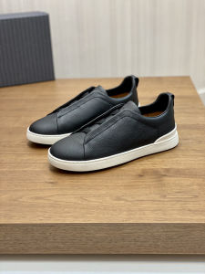 High-Quality Casual Leather Slip-On Driving Shoes Mens Lightweight Breathable Comfortable Fashionable round Toe Rubber Sole