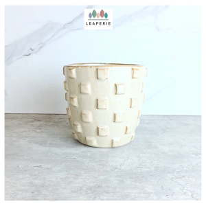 The Leaferie Enzo plant pots. Ceramic flowerpot . flowerpots . flower pot . planter . planters