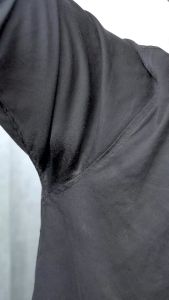 SR12 Deadoran Spray Penghilang Bau Badan Permanen Pencerah Ketiak