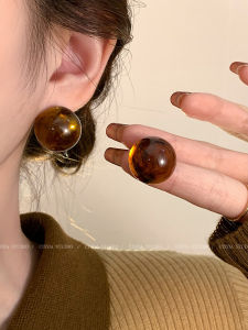 Spring New Style Womens Amber round Ball Earrings Vintage Hong Kong Style Unique Fashion Jewelry Elegant Drop Earrings