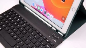 Detachable Wireless iPad Cover & Bluetooth Keyboard Case