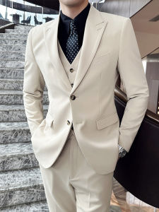 Casual Tailored Mens Wedding Suit Light Beige Fashionable Urban Style Standard Fit Double Cuffed Long Sleeve Single Breasted