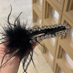 Elegant Black Feathers Hair Accessory Simple Duckbill Hair Clip for Women behind the Head Bun Styling Acrylic Hair Claw