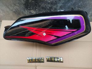 tangki rx king hitam tahun 1995 set emblem yamaha dan stiker tebal tinggal pasang