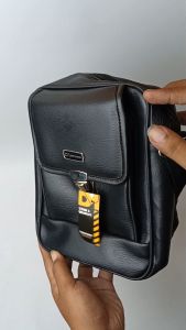 DWANMIS 887 | Tas Selempang Pria Merk DM | Tas Bahu Pria Medium | Waistbag Pria Pengunci Slop