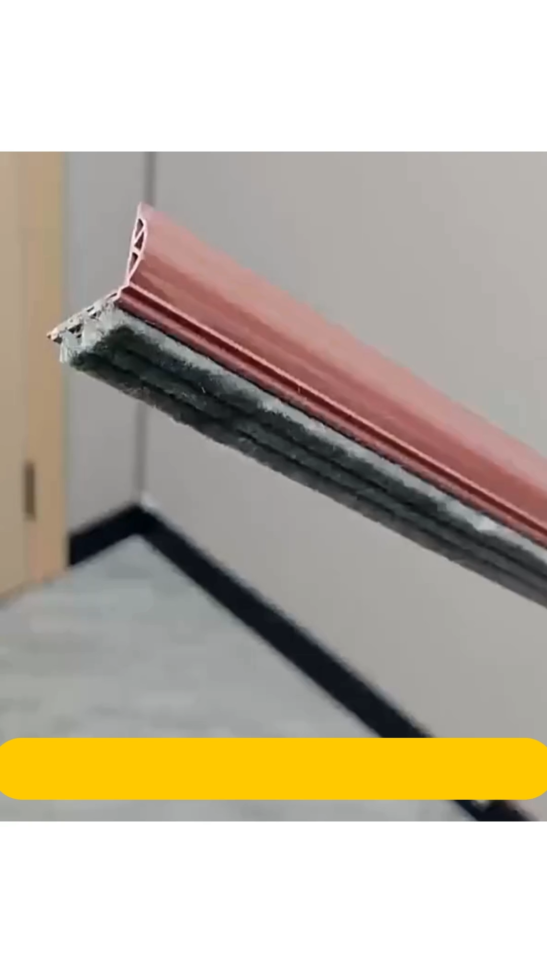 【cod】Strip Kedap Angin dan Suara untuk Celah Pintu Toko - Termasuk Pelekat Anti Angin Strip Penahan Angin di Bawah Pintu Gelang Berbulu untuk Celah serta Penyekat Celah yang Efektif