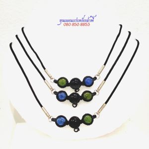 สร้อยคอไหลน้ำพี้ 3 เม็ด 3 สี เชือกร่มหัวสแตนเลสพร้อมห่วงแขวนเหรียญพระ รับประกันไหลน้ำพี้แท้ จากบ่อเหล็กน้ำพี้ จ.อุตรดิตถ์