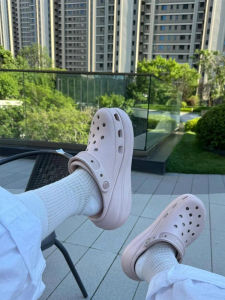Crocs | Dép Xỏ Ngón Nâng Cao Mùa Hè