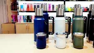 Bình Nước Thép Không Gỉ Cách Nhiệt 1400ml Kiểu Dáng Cổ Điển Dùng Cho Ngoài Trời Cắm Trại Du Lịch Bình Giữ Nhiệt Thể Thao Gia Dụng Có Lớp Phủ Bột Bền Bỉ