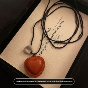 Trendy Leather Necklace for Women Heart Shaped Pendant Sweater Chain Fashion Clavicle Chain Accessory Fresh out New Style