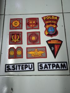 atribut security atribut satpam bordir logo satpam lis merah lis hitam semua warna