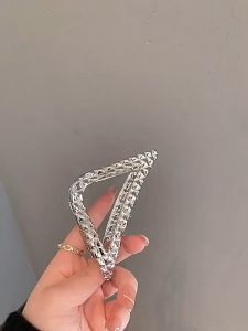 F4 Jepit Rambut Korea Bahan Alloy 10cm Segitiga Edisi Mewah Triangle Luxury Metal Hair Claw HCM016