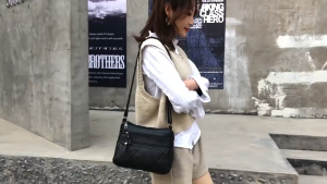 ⭐Soft Leather Crossbody Sling Bag Hangbag Beg Tangan Women Wanita Selempang