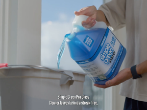 SIMPLE GREEN Pro Glass Cleaner 3.78LITERS