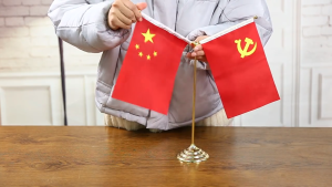 Gold&silver Table/Desk Flagsingle-pole table flag ornamentsoffice/meeting room decorating table flags stand Tahan lama